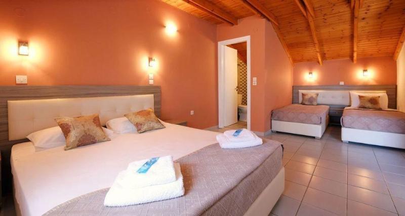 Platy Beach Hotel Luaran gambar